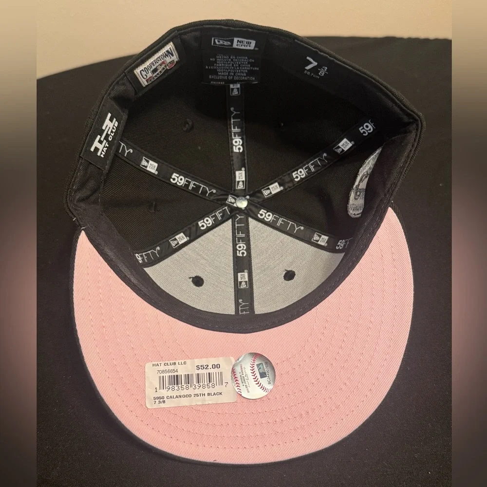 New Era 59FIFTY Black and Pink Cap